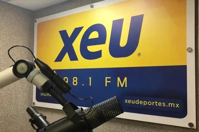 ¡XEU está de manteles largos! Cumple 95 años al aire 